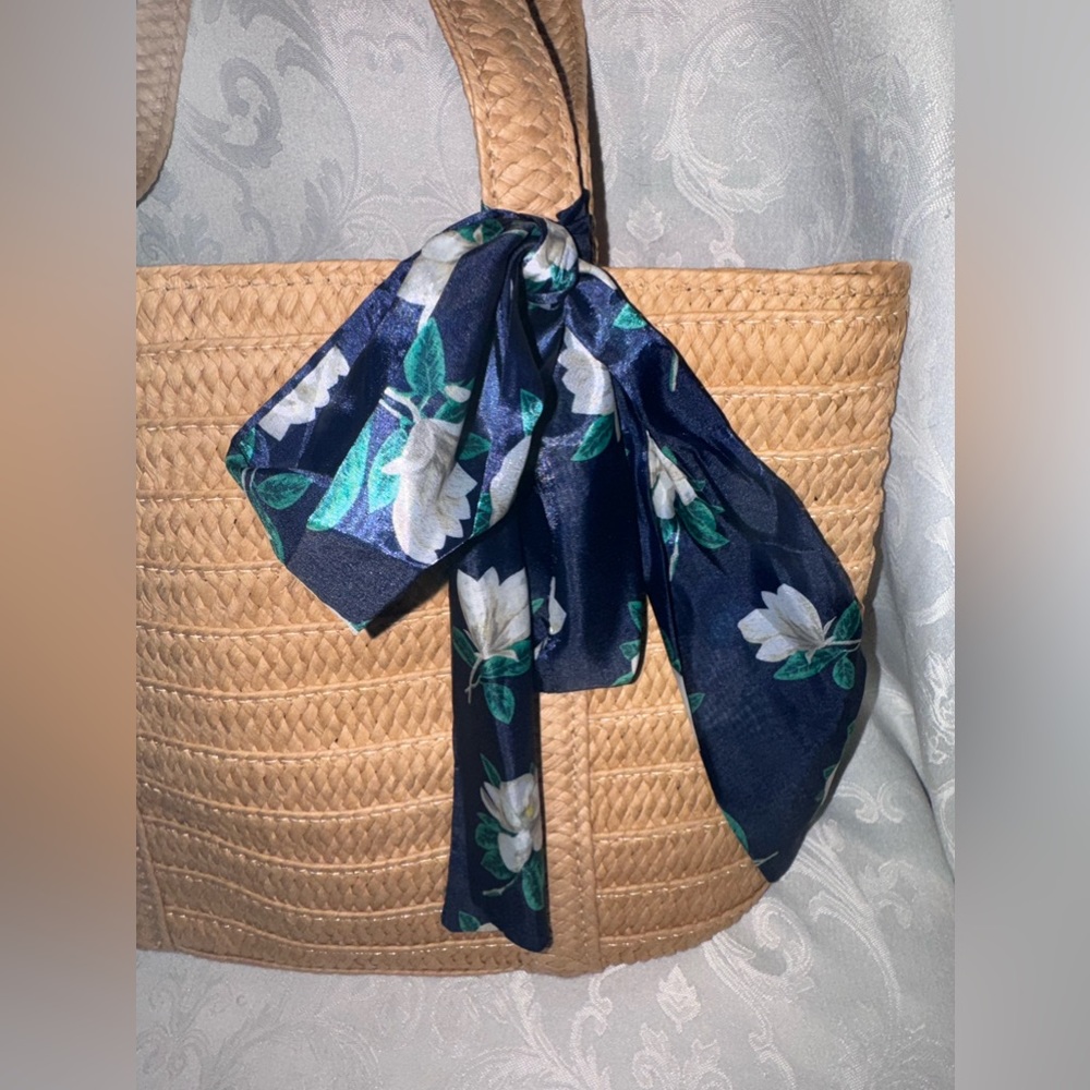 Draper James The Everyday Straw bag & Scarf - Picture 10 of 16
